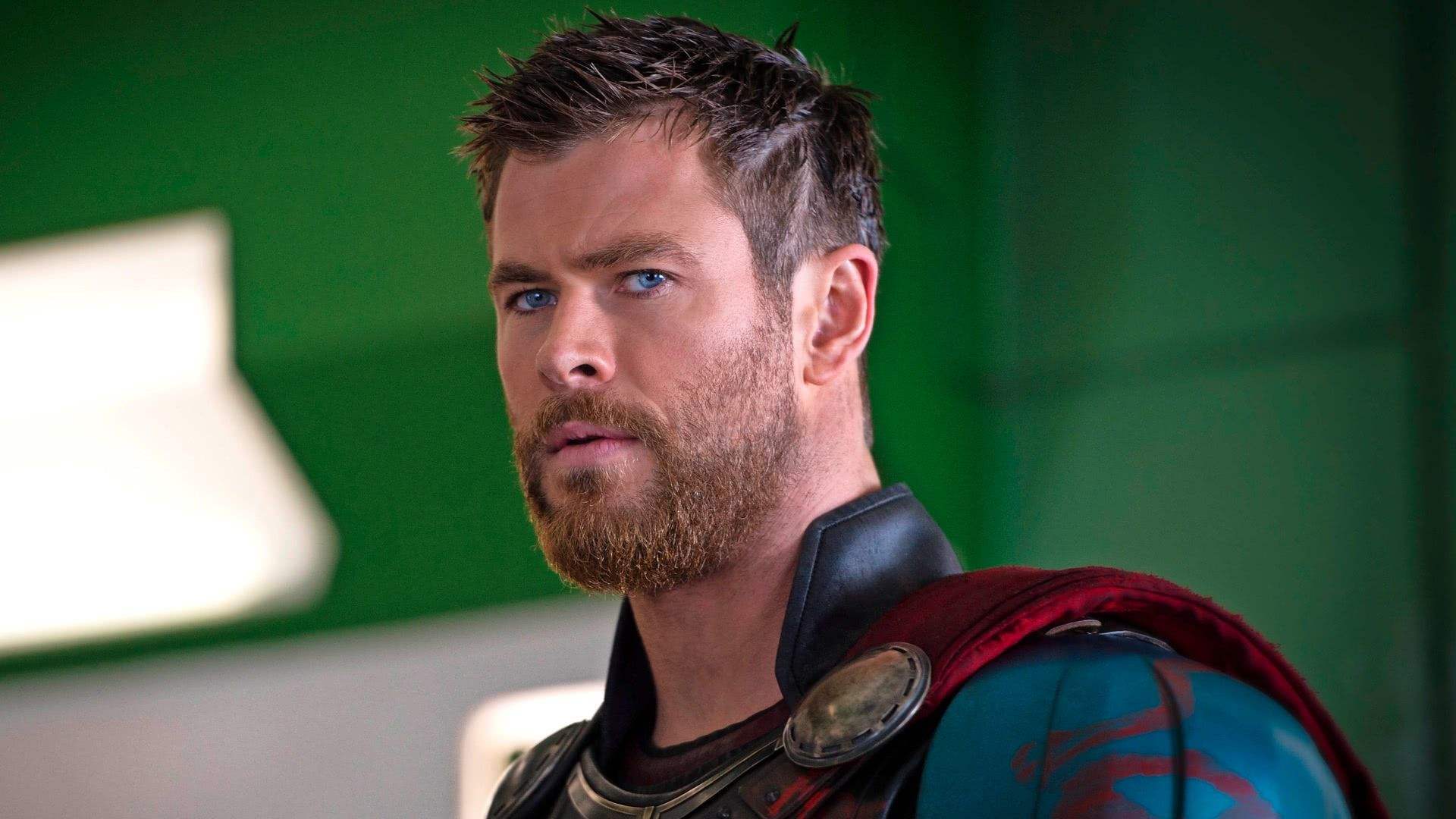 时间|雷神索尔的性感化身--克里斯·海姆斯沃斯