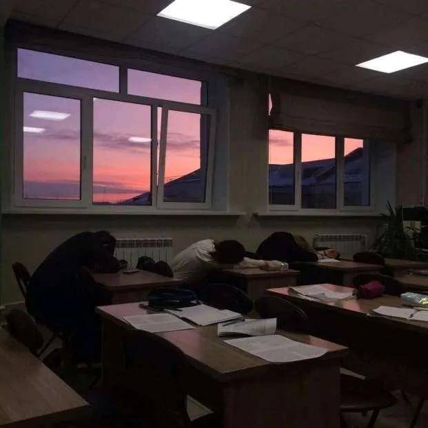 微信分享一组干净的ins风微信朋友圈背景图