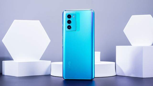 设计|vivo T1图赏：青蓝渐变机身，千元颜值担当