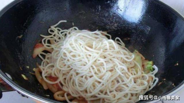 如何做炒面不粘 42908d41d2764919b3be1a5d1a34678c.jpeg