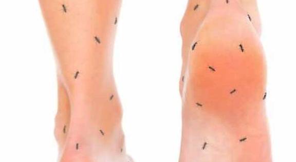 症状|脚部如果出现这4种异常，可能是“糖尿病”，别忽视！