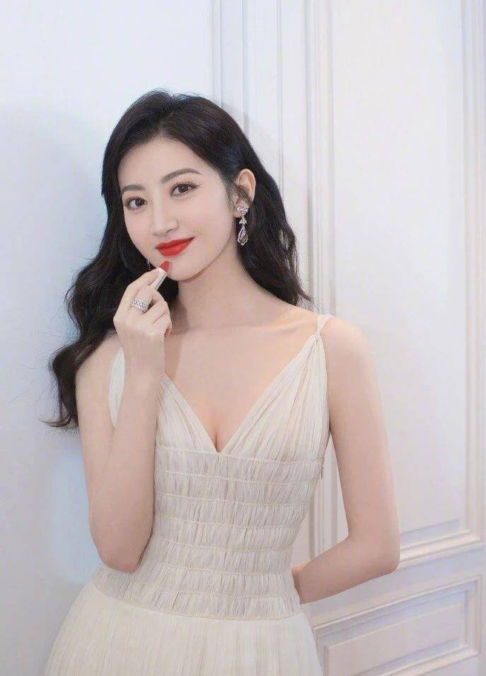 八卦|娱乐八卦：周迅，迪丽热巴，TFBOYS，蔡徐坤，杨紫，肖战，赵丽颖