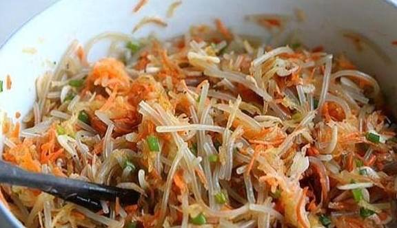 蔬菜|早餐就应这样吃,简单方便还营养,一卷一蒸就出锅,比包子强太多