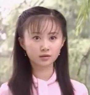 下巴明星的N种“假下巴”，尖到戳死人，翘成老巫婆，一个比一个怪异