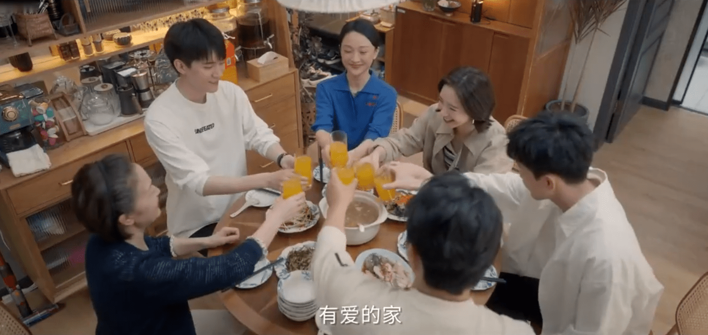 李萍|《小敏家》后续剧情狗血化，小敏怀双胞胎流产，继子继女恋爱