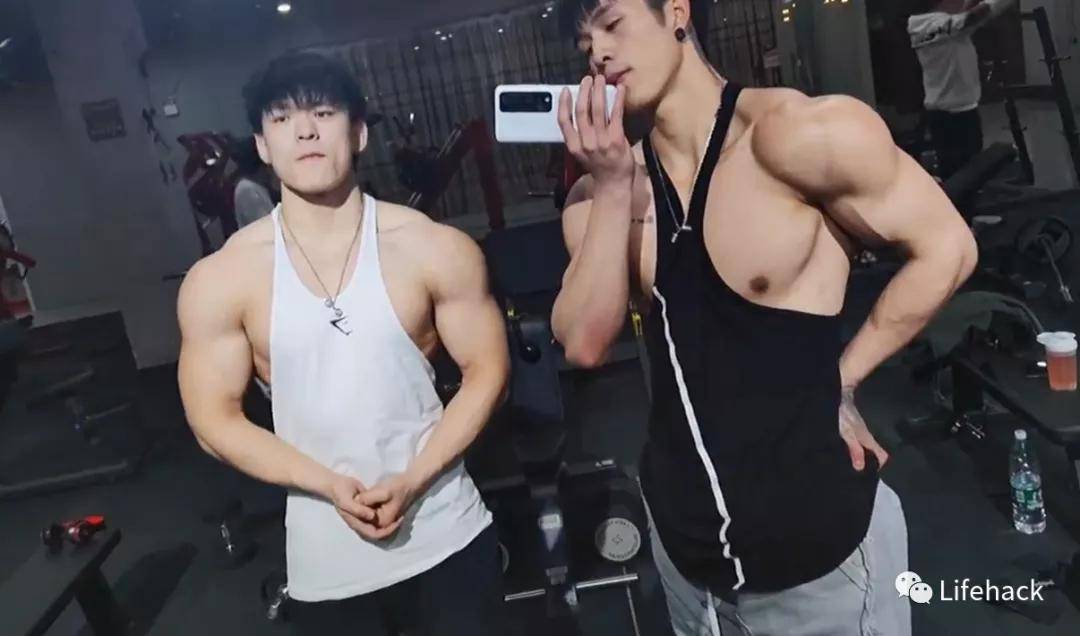 教练|上海教练因肌肉太大遭女生嫌弃，男生：好羡慕，想要