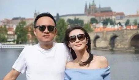 的也是古典图案棉麻的长裙上印胡杏儿结婚