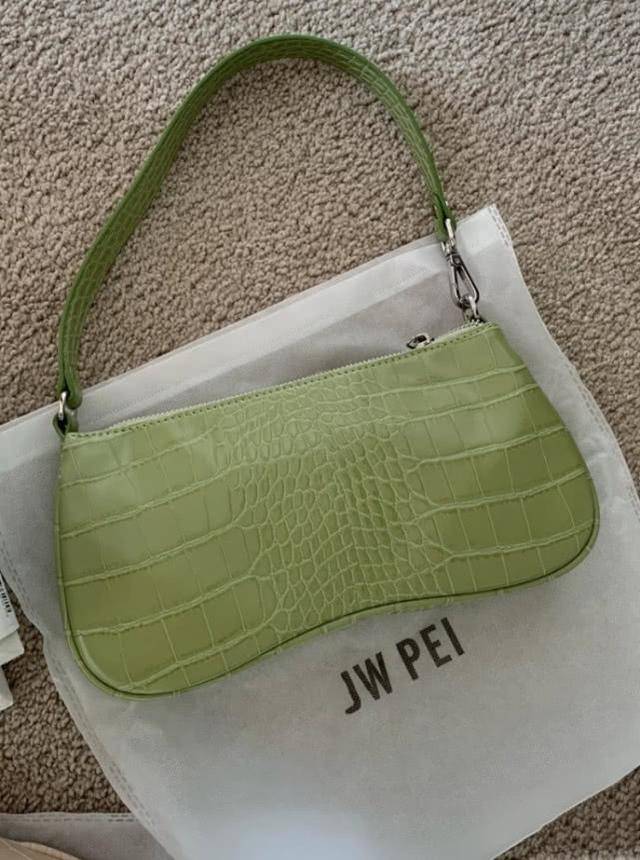 颜色 2021最火的腋下包推荐