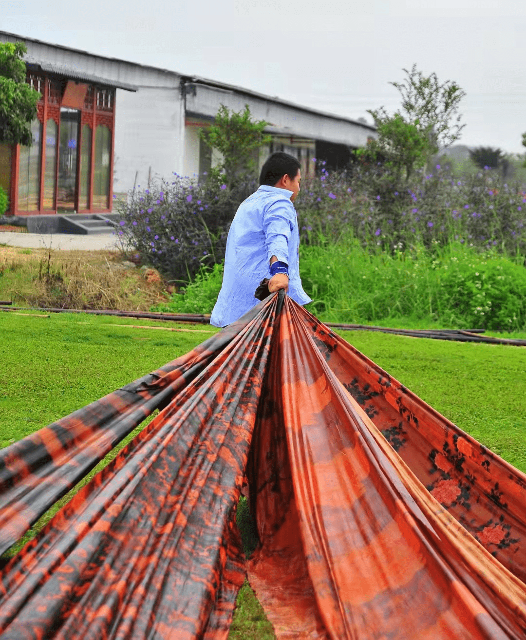 南沙文创 | 专访非遗艺术设计师,叙说香云纱的故事_工艺_品牌_美术