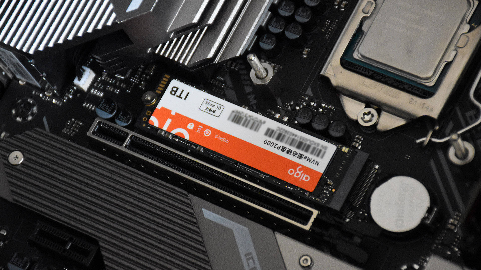 太适合老电脑升级！PCle 3.0高速读写，aigo P2000固态硬盘实测