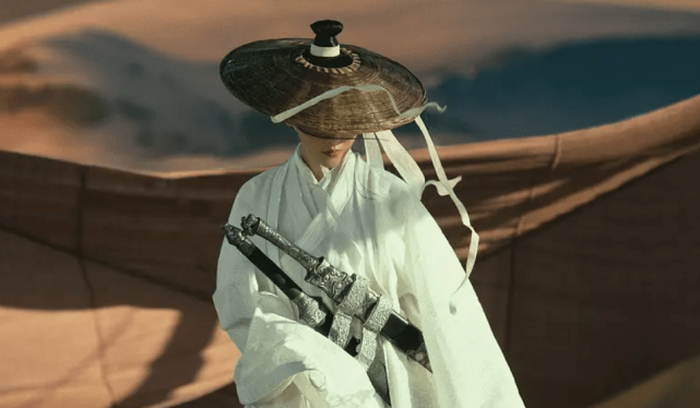 唐艺昕|夫妻霸榜，张若昀《雪中悍刀行》，唐艺昕《小敏家》，你选哪一个