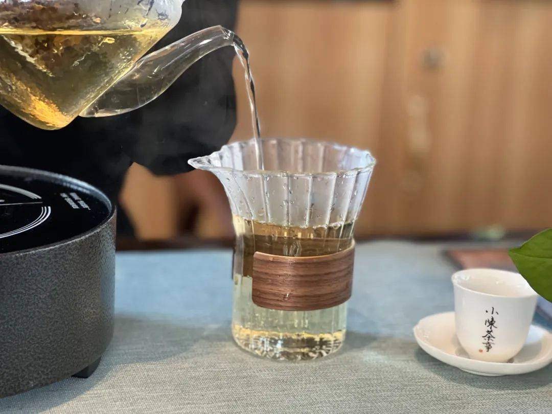沸水|煮茶比泡茶好?简单一篇文章,带你体验煮白茶的乐趣