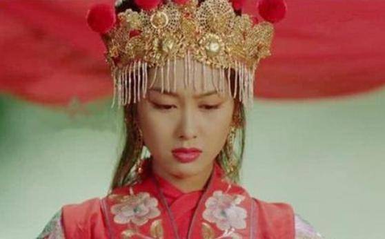 传统 有一种惊艳，叫当红女星穿上红色嫁衣，每一个都想叫娘子！