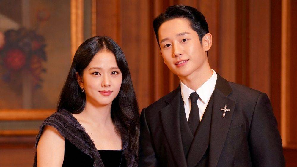 阿乐乐|金智秀新剧开播即火，口碑更是一直居高不下，之前为何却被冷落？