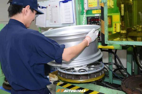 點擊進入看圖評論