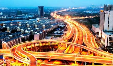 中国“发展最迅速”城市，曾满地棚户，3年里GDP排名增长10%