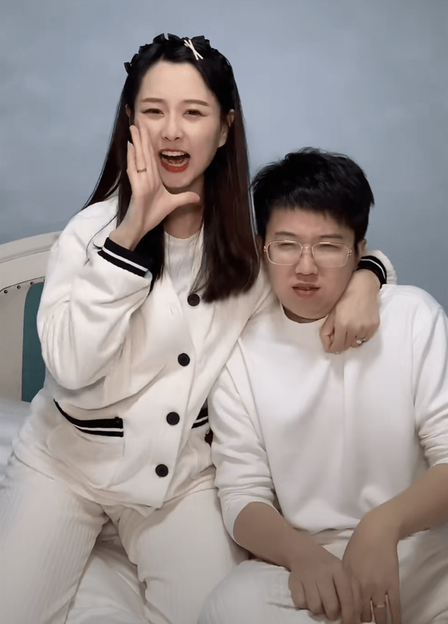 回归普通人的生活也是一种享受,相信这段时间的苏宁一定十分幸福