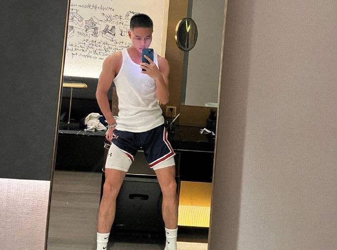 拍照如何拍出肌肉 bd49248fea484486b5999c7d2bbff38e.jpeg