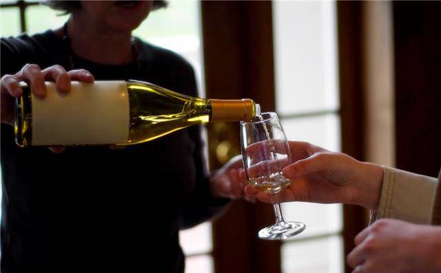 什么|肝脏不好，平时喝点酒，如何判断肝部到底是什么情况？看专家理解