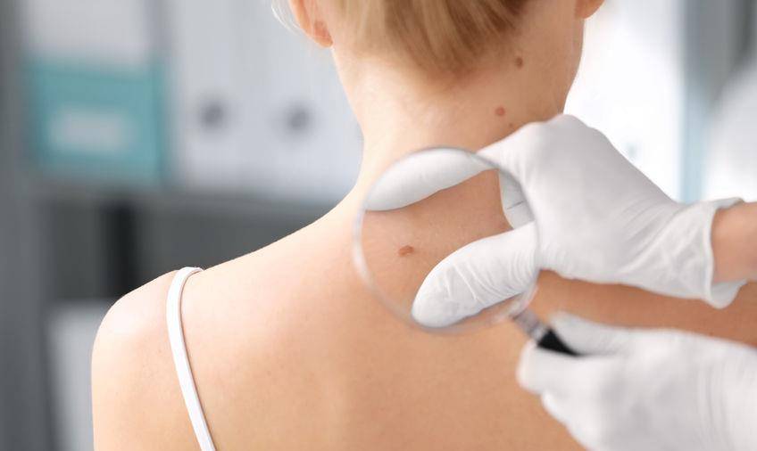 肝脏|肝脏有问题时，身体可能表现出这3个异常“模样”，要辨认清楚了