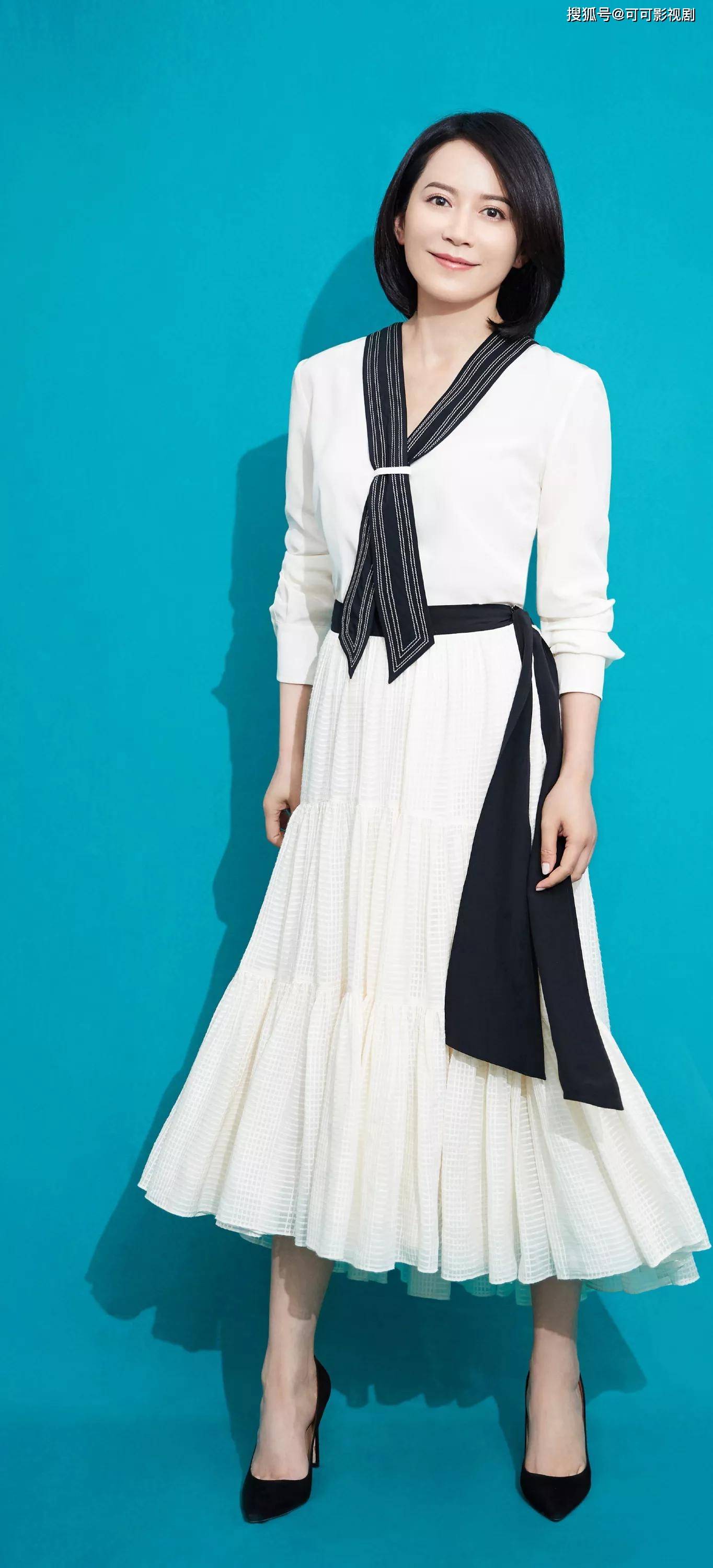 原创50岁俞飞鸿高清写真曝光颜值不低于20出头的小姑娘至今单身