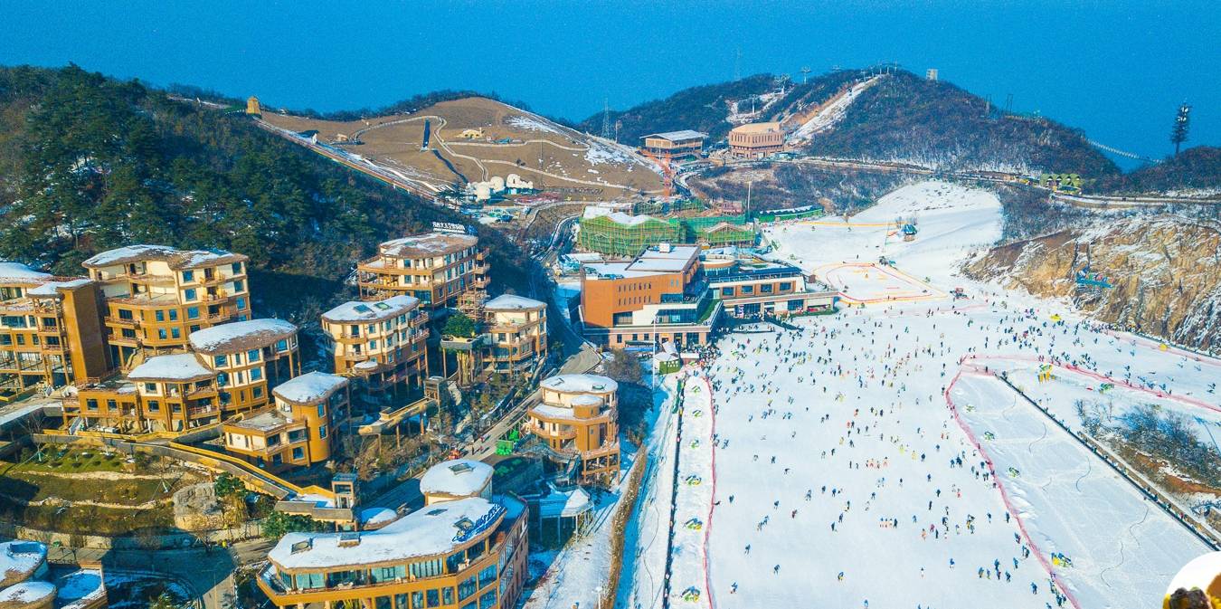 长三角滑雪好去处：浙江安吉云上草原星空滑雪场，天知道多好玩！
