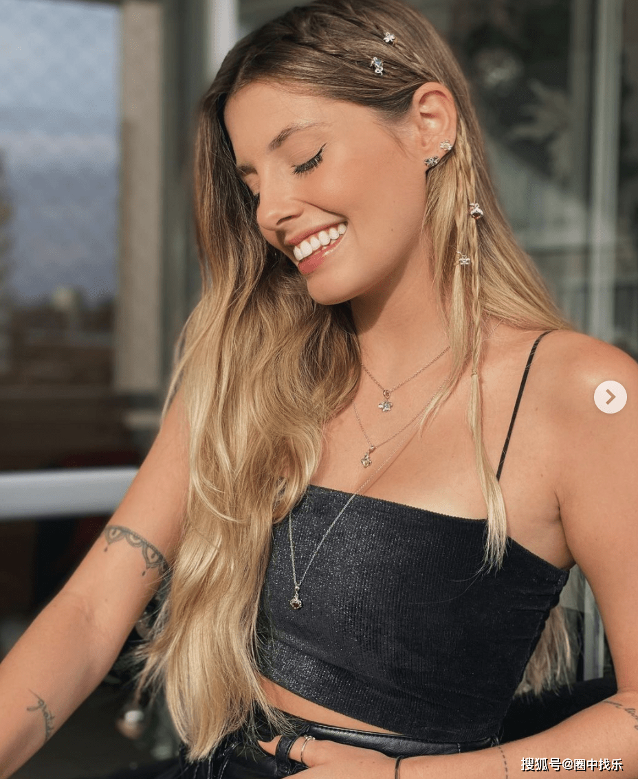 这个巴西姑娘让全世界看到,好身材的背后,是上帝打开的那扇窗_paola