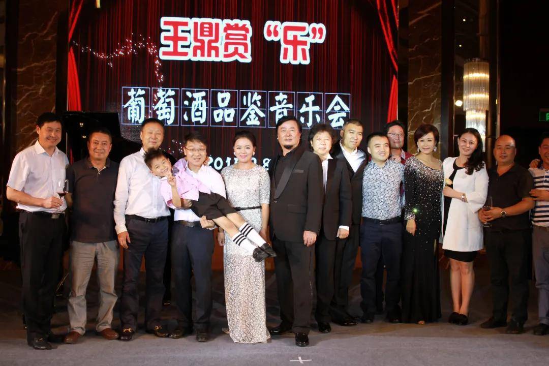 疫情|“封城”后的西安酒商，有人说出货量锐减，有人表示这几天要酒的朋友特别多