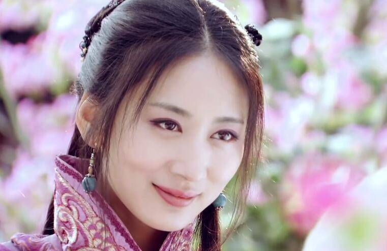 容浔|没想到啊，童年里那些“白光月”和“心机女配”，竟是一个人演的