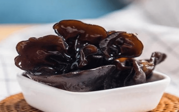 毒素|肝胆医生提醒:肝不好,晨起会有4种表现,若一个不占,肝还健康