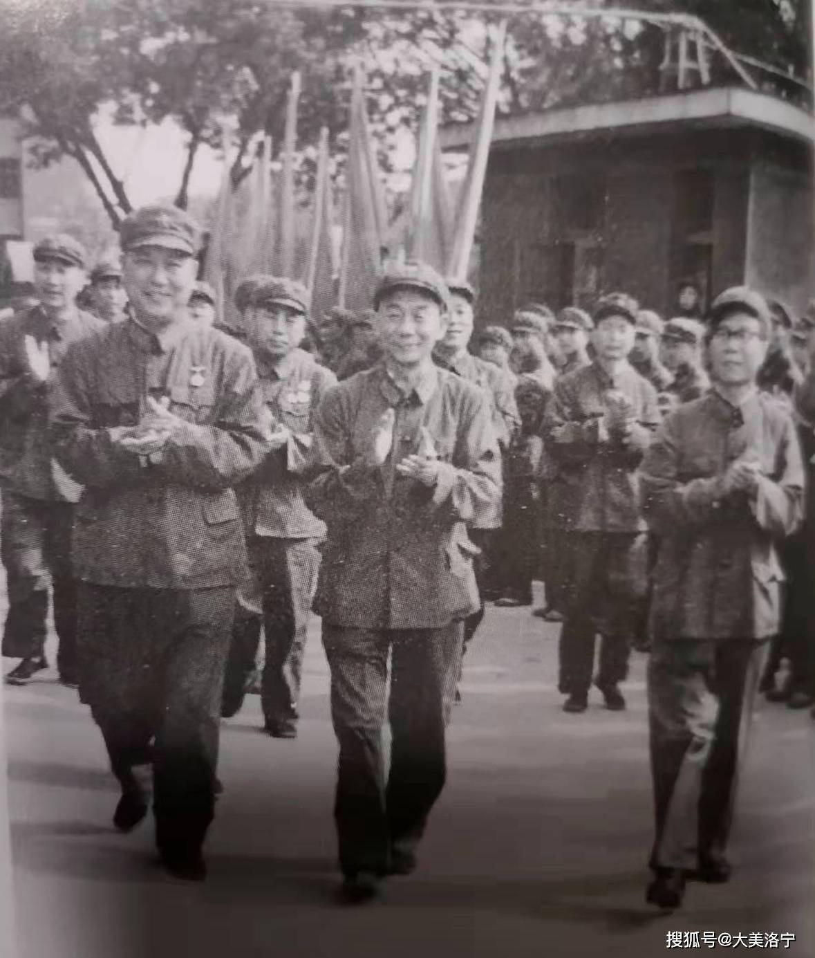 雏鹰驭风 文武将军彭仲韬在洛宁——67三,投笔从戎 3挺进大别山