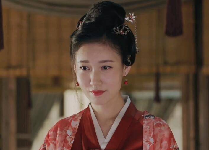 容浔|没想到啊,童年里那些“白光月”和“心机女配”,竟是一个人演的