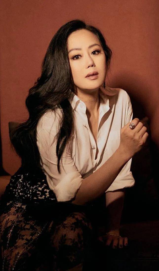 原创出轨后还把25亿的债务甩给前妻这对香港明星真能撕