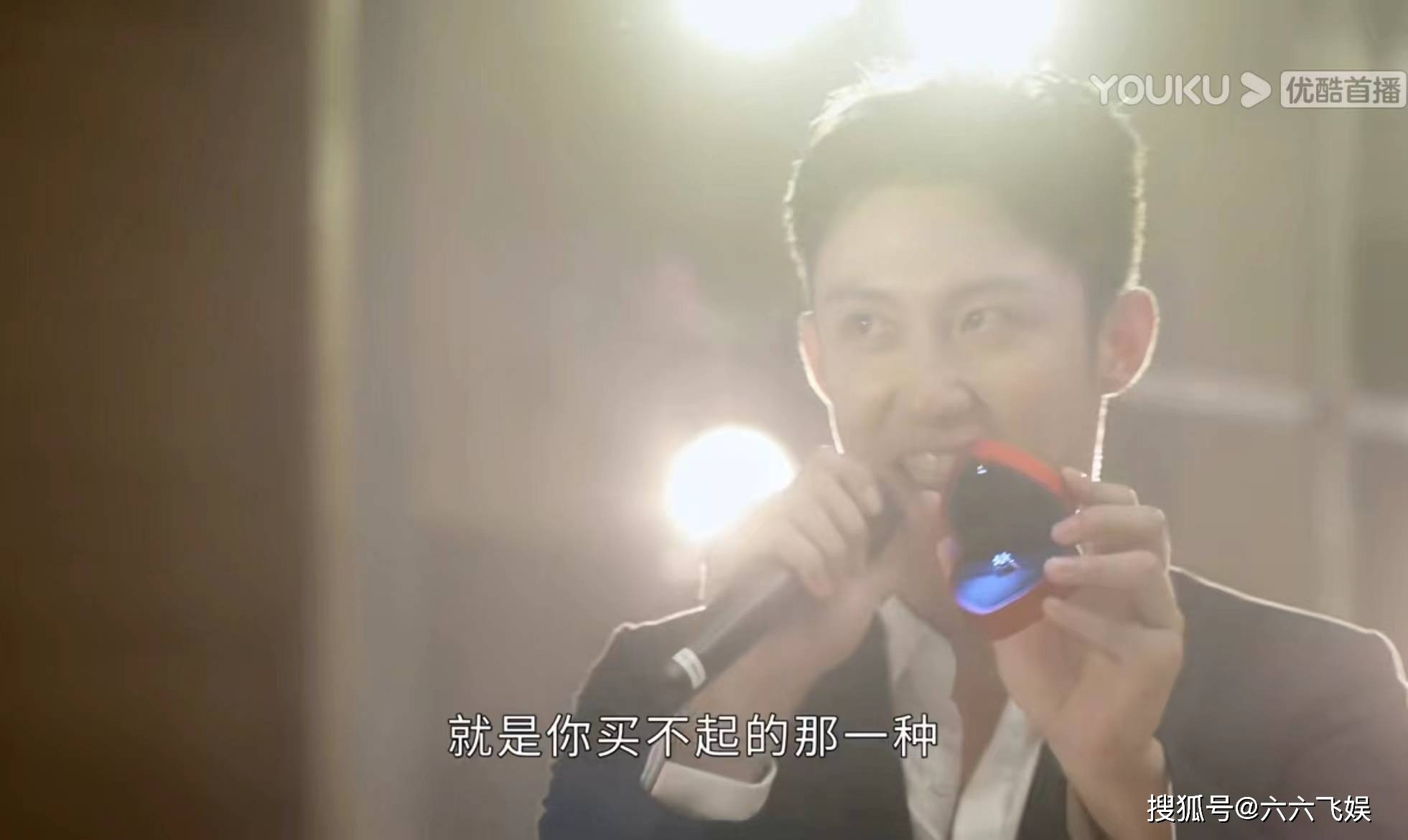 角色|王丽坤文武双全,黄景瑜拿错剧本:这都市爱情剧,超出预期了!