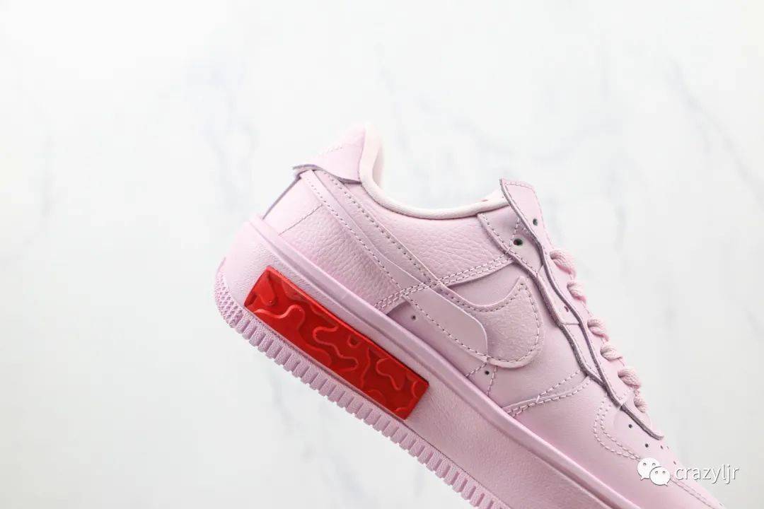 女神 最新爆款鞋：耐克Nike Air Force 1 Fontanka低帮空军一号瑞亚联名款粉色板鞋