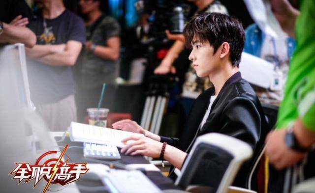 亲爱的|杨洋新剧上线风评不错，男主演技获赞，却在这3点上输给李现？