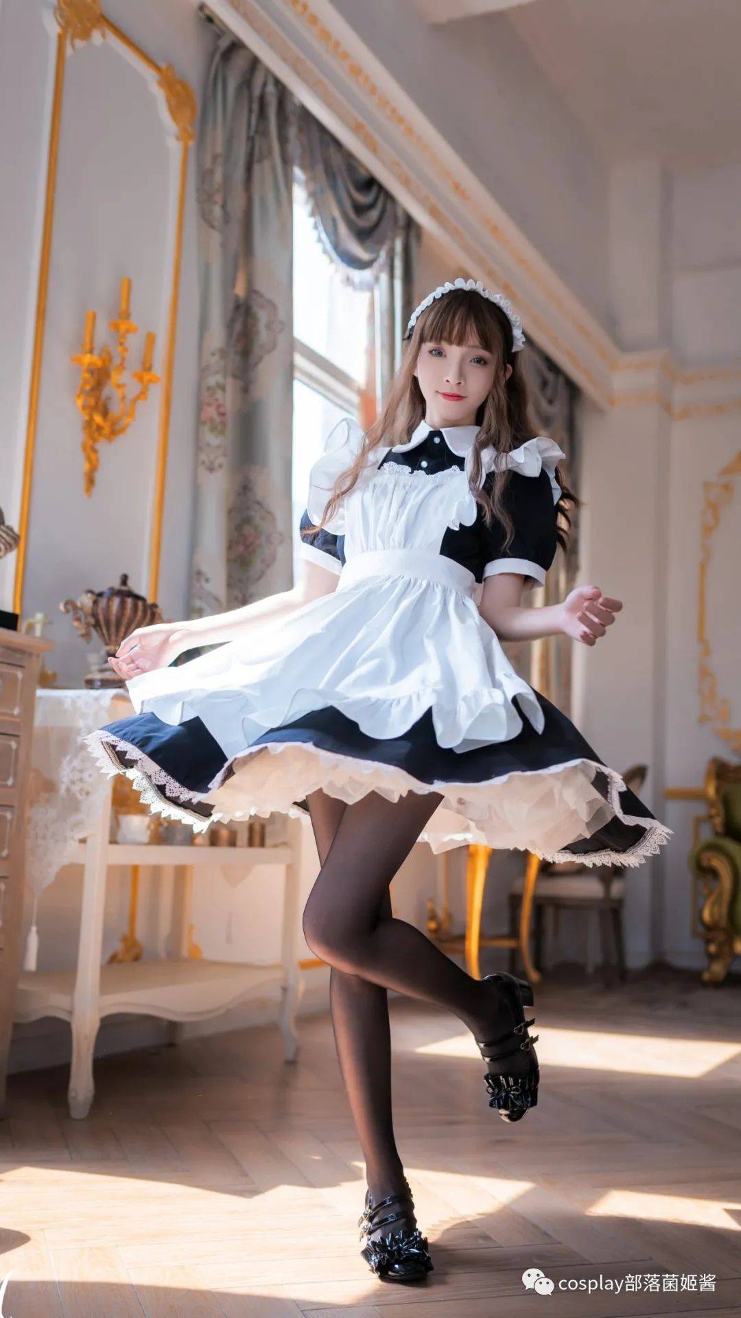 女仆写真趁主人不在偷懒一会儿也没关系吧