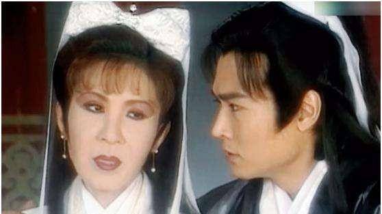 西门|被全网骂了二十多年的西门大妈,与男神演亲密戏,黯然退圈之谜