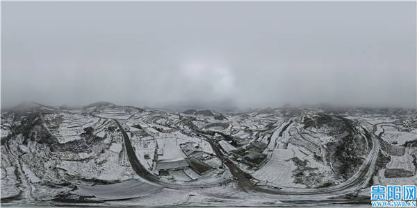 息烽县|【图集】空旷辽远！航拍雪中息烽县老厂村