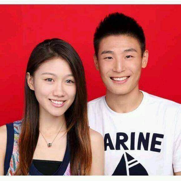 武磊|武磊美丽的妻子上镜头！武磊在巴塞罗那搬新家：住宅温馨豪华低调