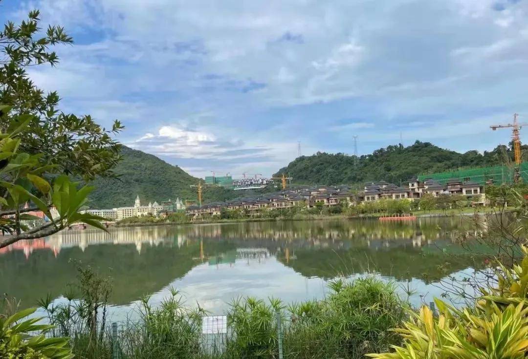 清远温泉别墅【奥园英德心花小镇】口碑好评不断 项目详情_英红_配套