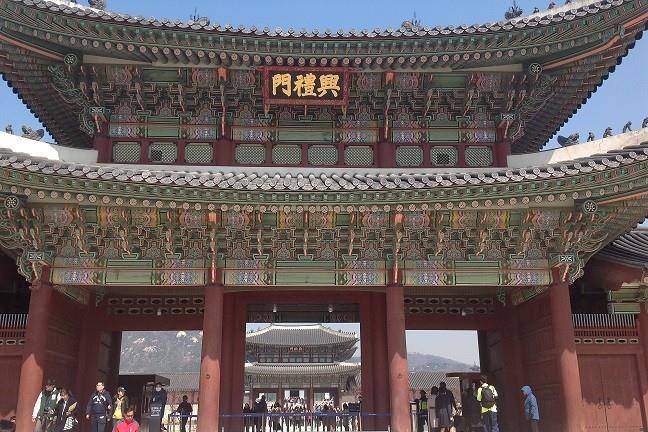 韩国人说景福宫相当于韩国的紫禁城（图）