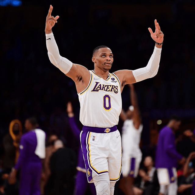 防守|壞消息！小托馬斯又要失業(yè)，威少創(chuàng)尷尬紀(jì)錄，湖人新援強(qiáng)勢發(fā)聲