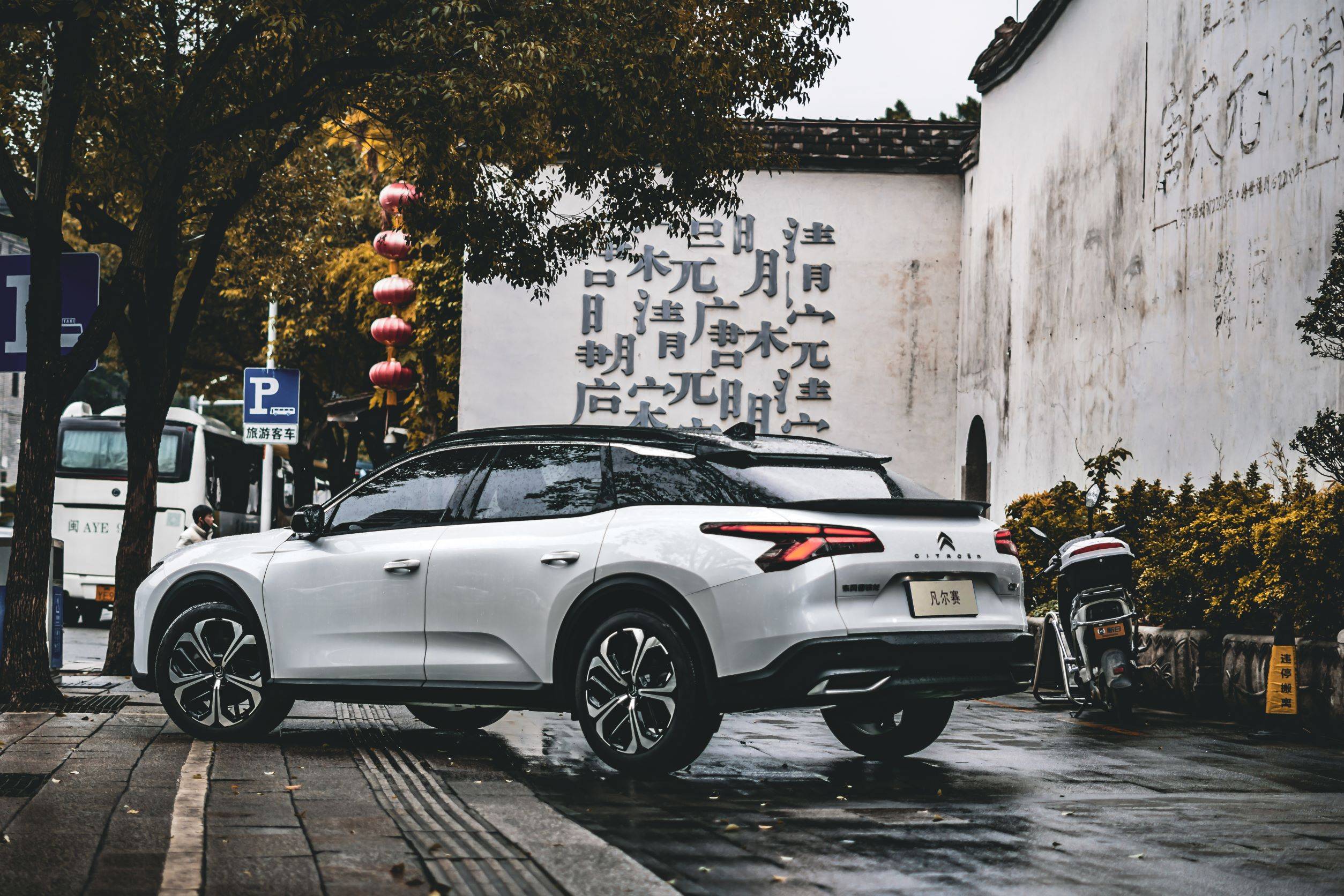 融合轿车suv旅行车月销破5000辆凡尔赛c5x带你品味福州