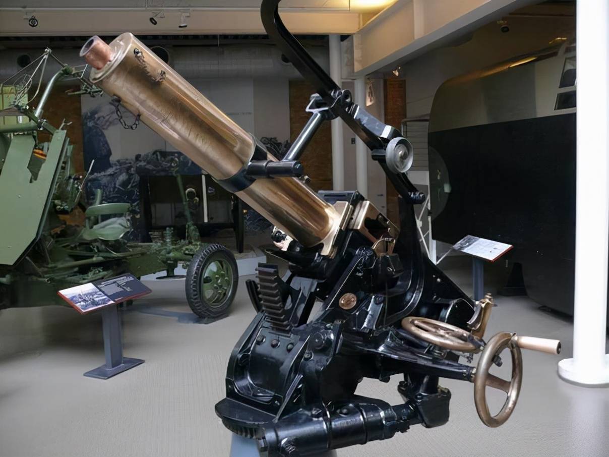 qf1磅炮防空版本qf1磅炮平射版本qf1磅炮有两个版本,分别是mk i型和mk