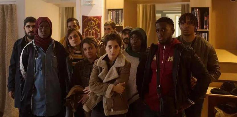 标准之外》是爱和希望，特殊群体的乌托邦，自下而上的平民力量_布鲁诺_ 