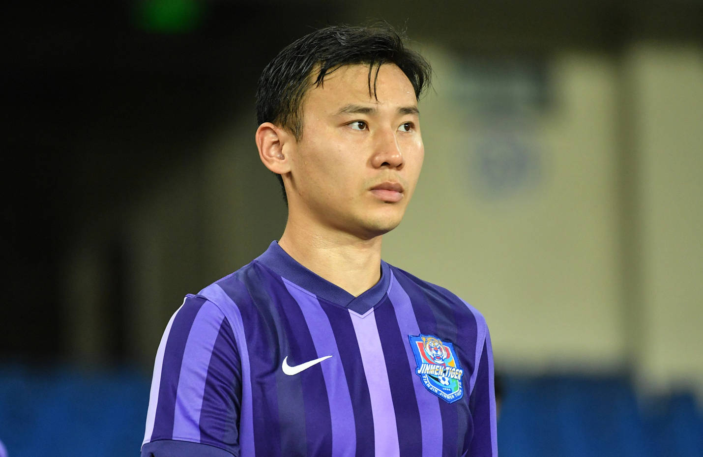 中生代后卫状态复苏!改写中超保级形势,曾因顶撞裁判被罚毁生涯_李松