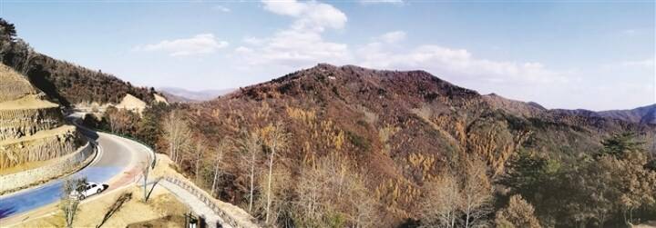 郭炳|方山县境内大草坪至北武当山段旅游公路