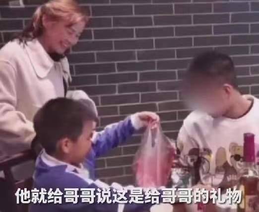 孫卓的弟弟孫輝：我把辣條和棒棒糖都給他，想跟哥哥睡一個房間 娛樂 第7張