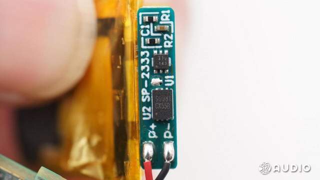 采用美信光学传感器，豪鹏科技电池，GARMIN佳明VENU2手表拆解报告